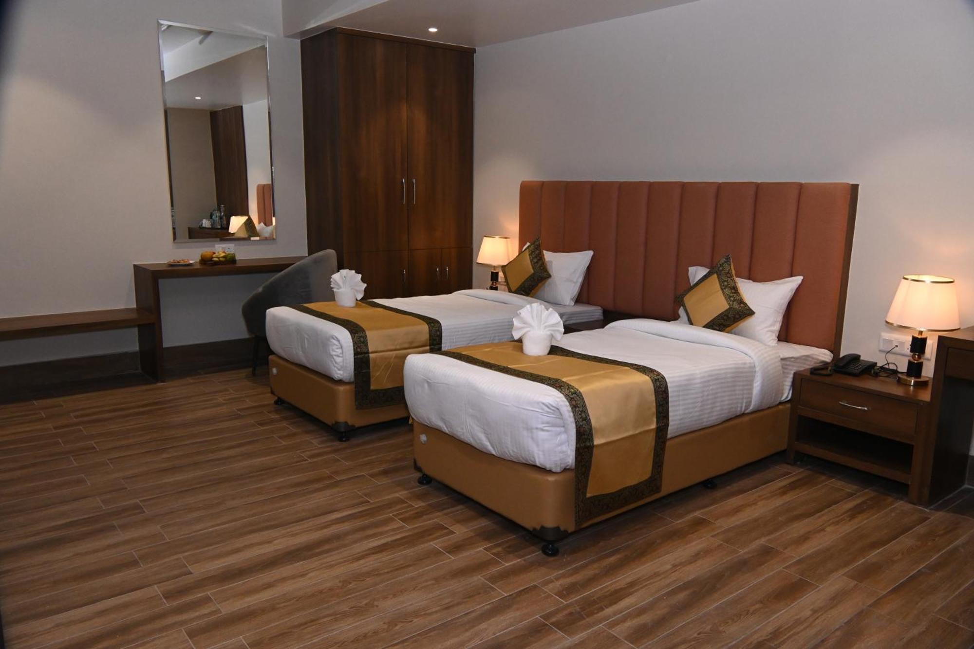 Hotel The Rising Banaras 3*